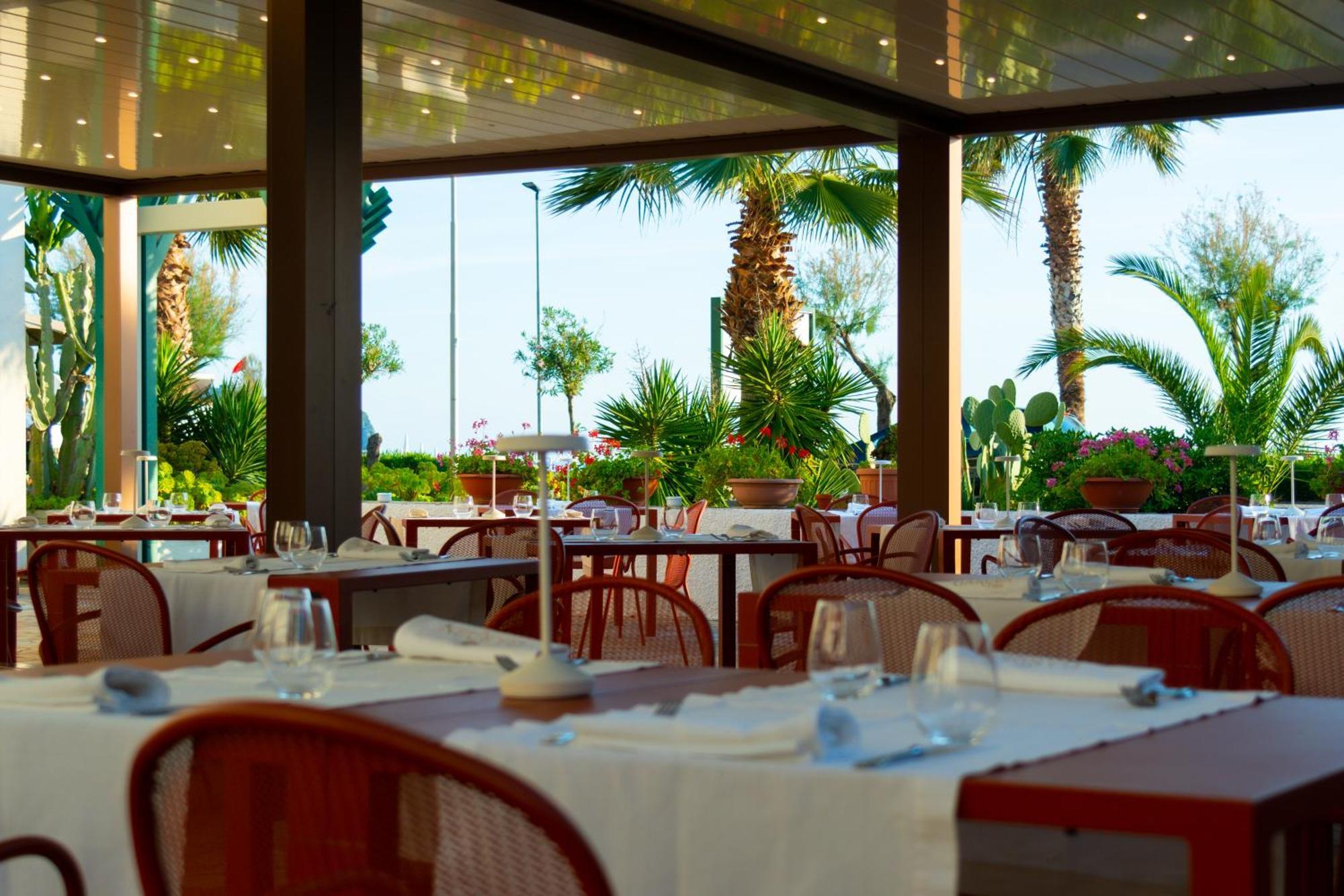 Hotel Garden Praia a Mare Exterior foto