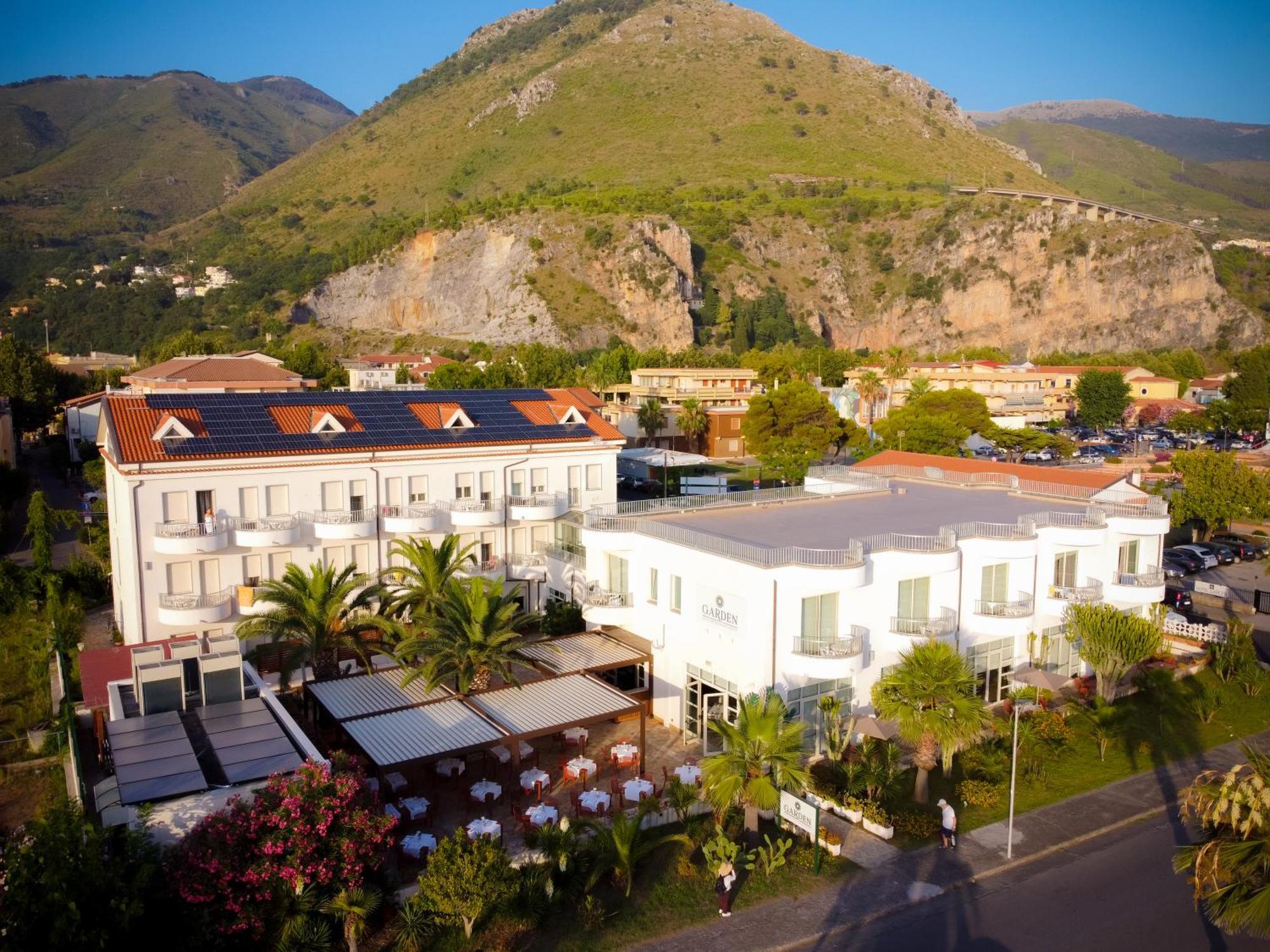 Hotel Garden Praia a Mare Exterior foto