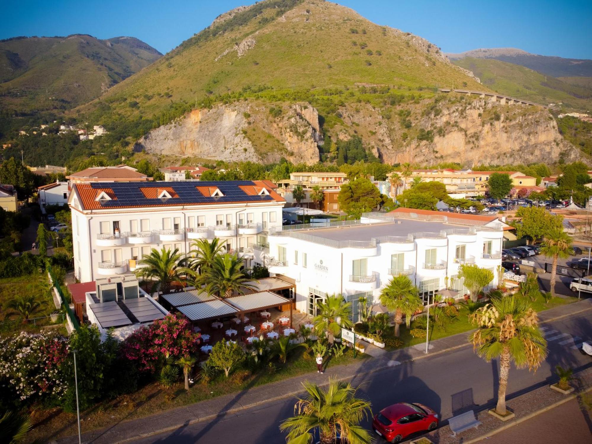 Hotel Garden Praia a Mare Exterior foto